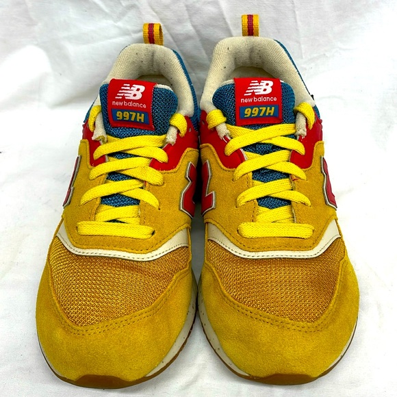 New Balance Other - New balance 997H cordura fabric low top sneakers ladies sz 5.5.